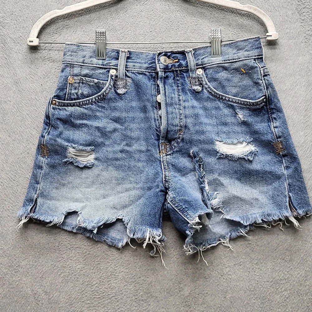 We The Free Women Shorts 24 Blue Denim‎ Cutoff Distressed Indie Sleaze